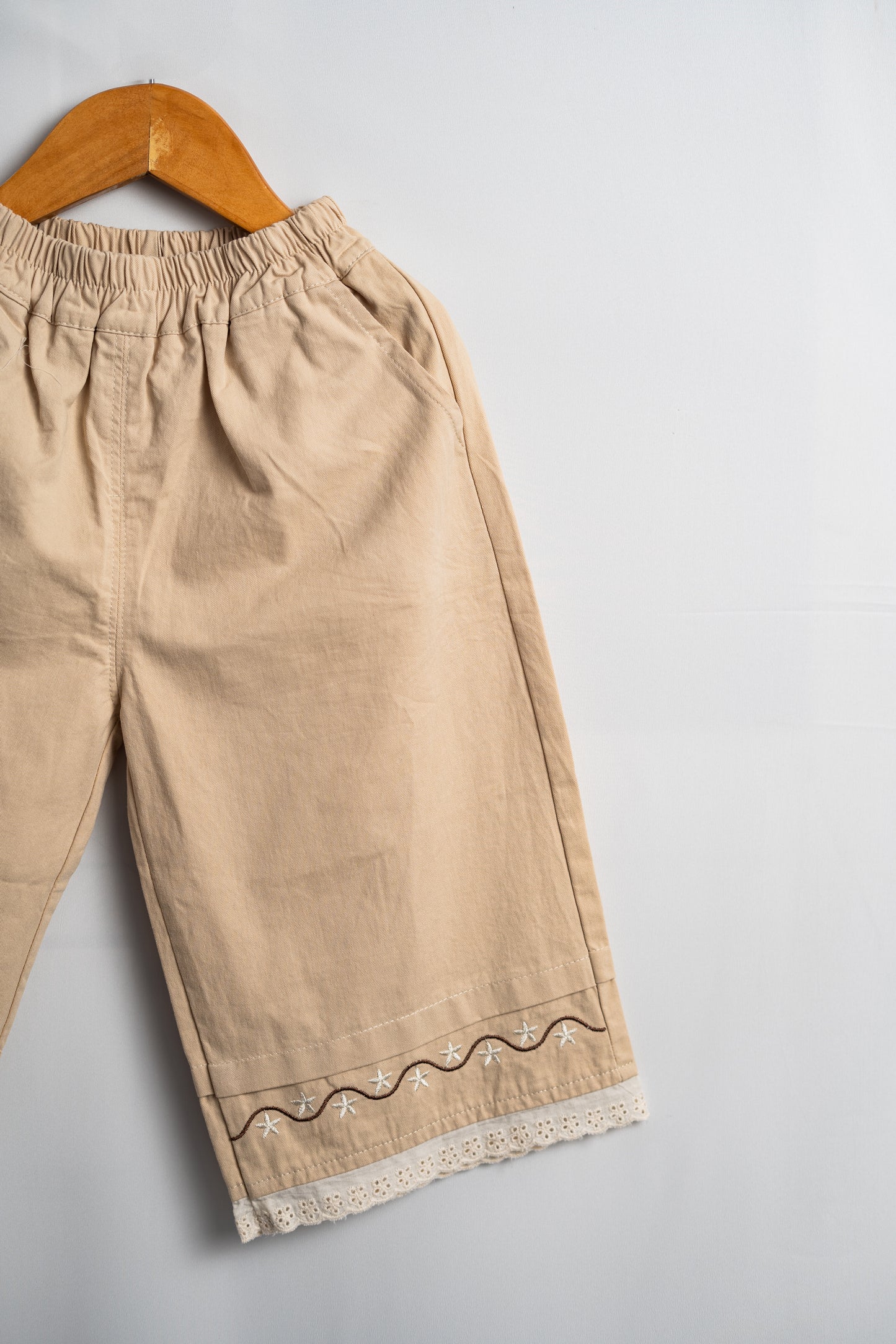 EMBROIDERED LACE PANTS