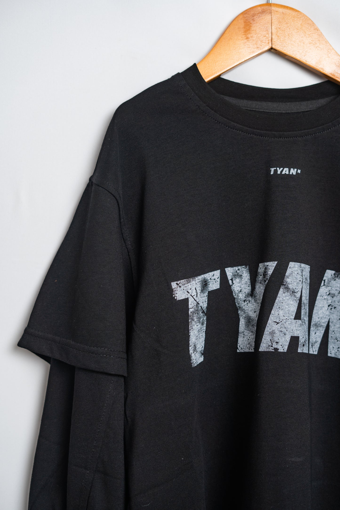 URBAN EDGE T-SHIRT
